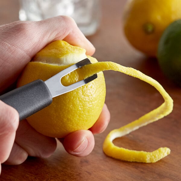 Ez-Peel Citrus Peeler for Oranges, Lemons and Limes, Use As A Cooking Tool  for scoring vegetables or fruits, Colors May Vary