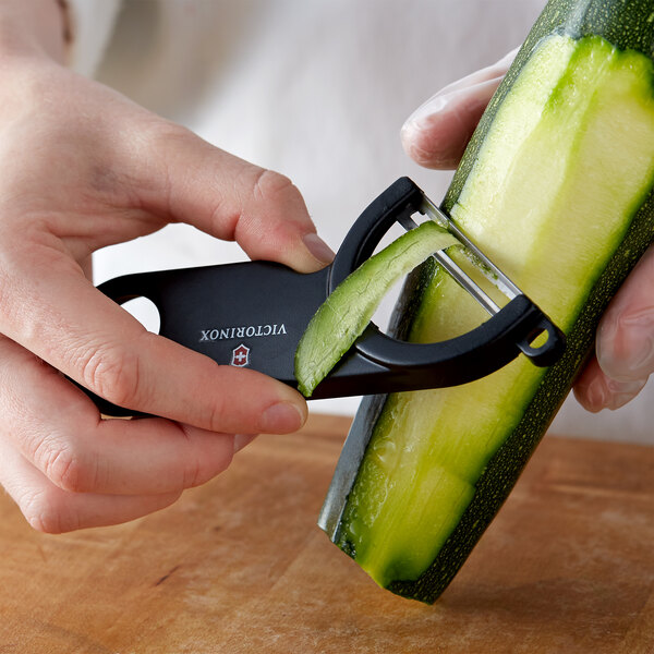 The 5 Best Vegetable Peelers Reviewed in 2020