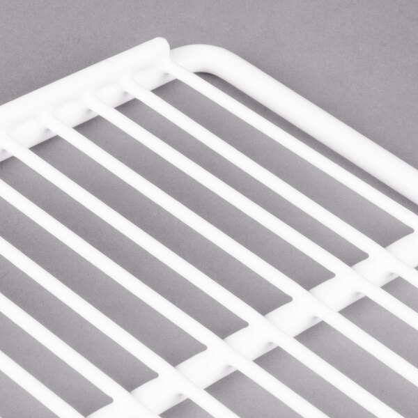 Avantco 178SHELFGDC Coated Wire Shelf 24 1/4" x 23 1/4"