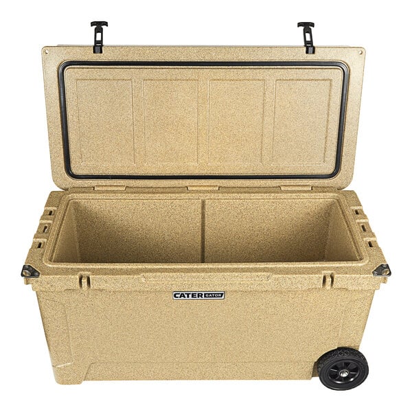 CaterGator CG100WHW White 110 Qt. Mobile Rotomolded Extreme Outdoor Cooler  / Ice Chest