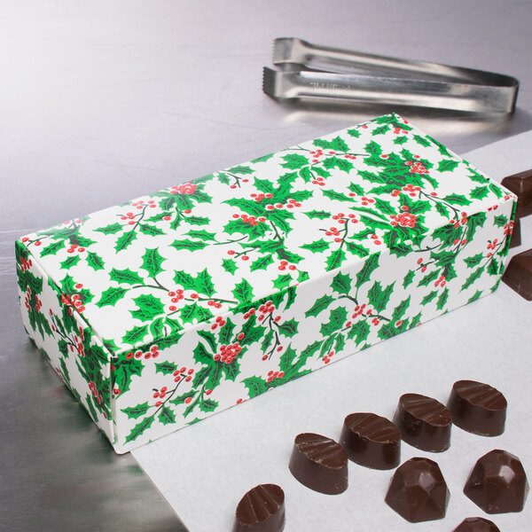 8 7/8" x 3 3/4" x 2 3/8" 1-Piece 2 lb. Holly / Holiday Candy Box   - 250/Case