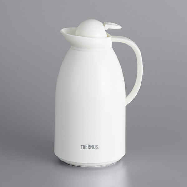 Thermos 715TRI4 51 Oz. White Vacuum Insulated Carafe
