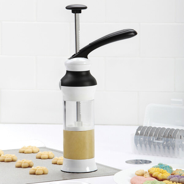 OXO 1257580 Good Grips Cookie Press with Disks