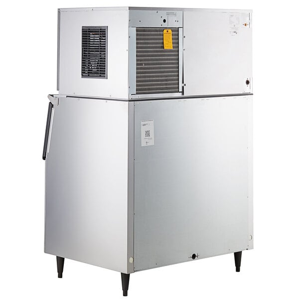 Hoshizaki KM-901MAJ 30 Air Cooled Crescent Cube Ice Machine with Stainless  Steel Finish Ice Storage Bin - 950 lb. Per Day, 500 lb. Storage