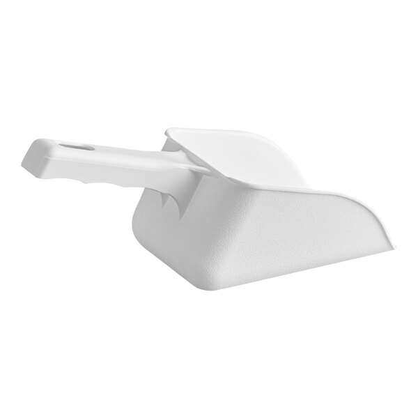 An Avantco Ice 19491769 white plastic ice scoop with a handle.