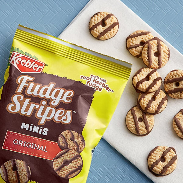 A bag of Keebler Mini Fudge Stripes snack packs.