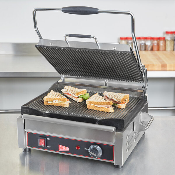 Cecilware SG1LG Single Plus Panini Sandwich Grill with Grooved Grill