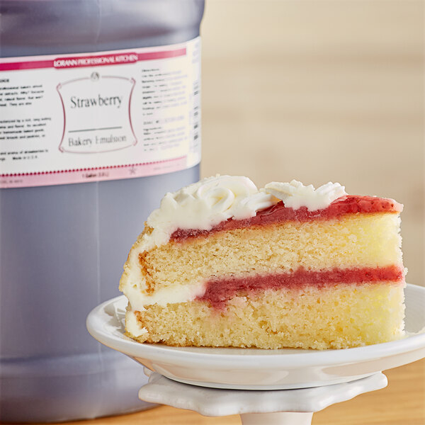 LorAnn Oils 1 Gallon Strawberry Bakery Emulsion