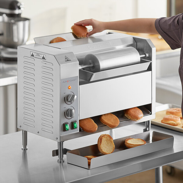 AvaToast BT18A Vertical Contact Conveyor Bun Toaster 120V, 1600W