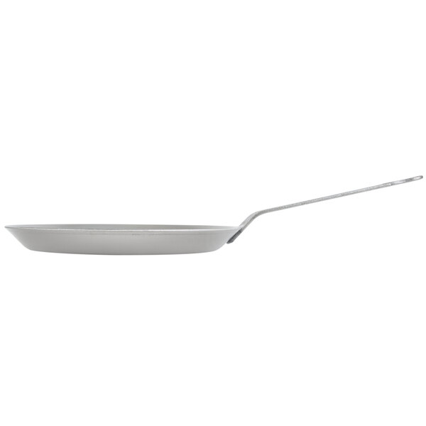 Matfer Bourgeat 062033 8 5/8" Heavy Duty Polished Black Steel Crepe Pan