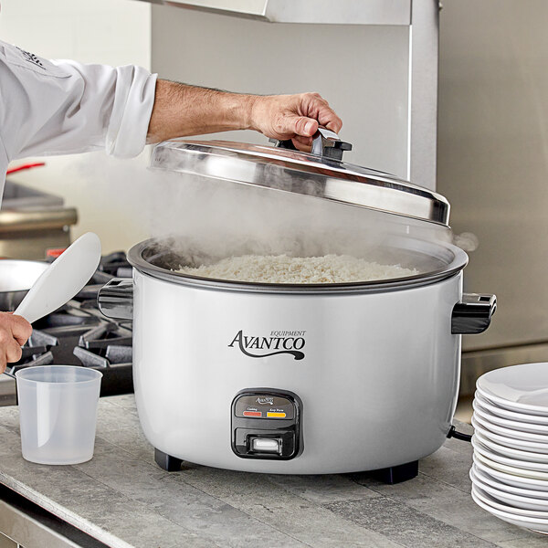 Cuckoo Electronics Commercial Rice Cooker/30 Cup & Reviews