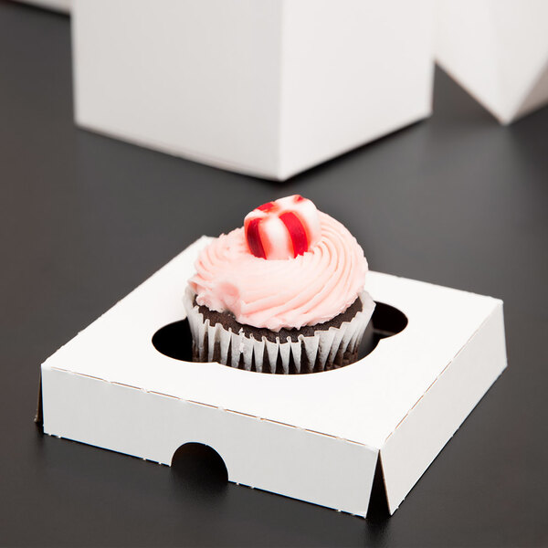 Baker's Mark Reversible Cupcake Insert for 4 1/2" x 4 1/2" Box - Standard - Holds 1 Cupcake - 200/Case