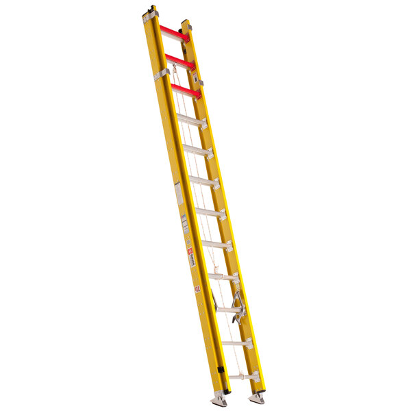 Bauer Corporation 31528 315 Series Type 1AA 28' Yellow Fiberglass Extension Ladder - 375 lb. Capacity