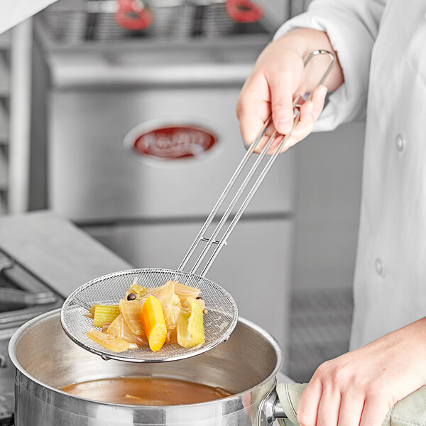 Choice 6 1/2" Round Fine Mesh Skimmer