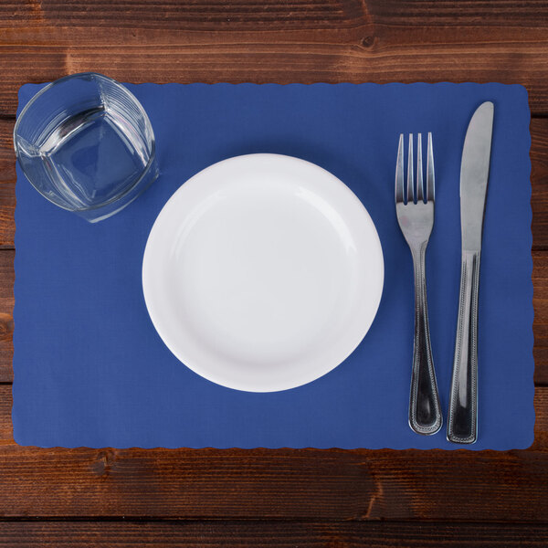 Hoffmaster 310523 10" x 14" Navy Blue Colored Paper Placemat with Scalloped Edge - 1000/Case