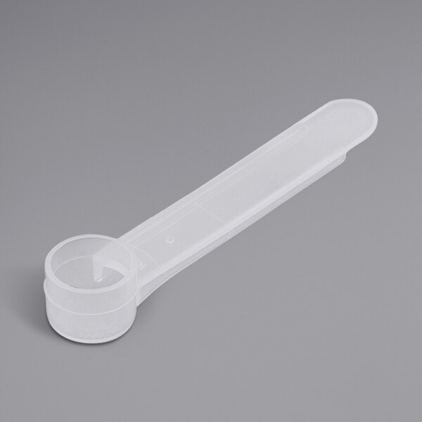 A plastic polypropylene scoop with a medium handle.