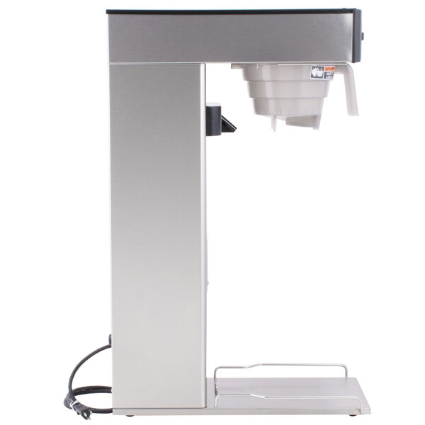 Bunn 36700.0009 TB3 3 Gallon Iced Tea Brewer with 29" Trunk 120V