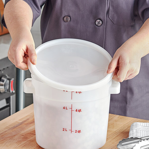 Vigor 12, 18, and 22 Qt. White Round Polypropylene Food Storage Container  Lid
