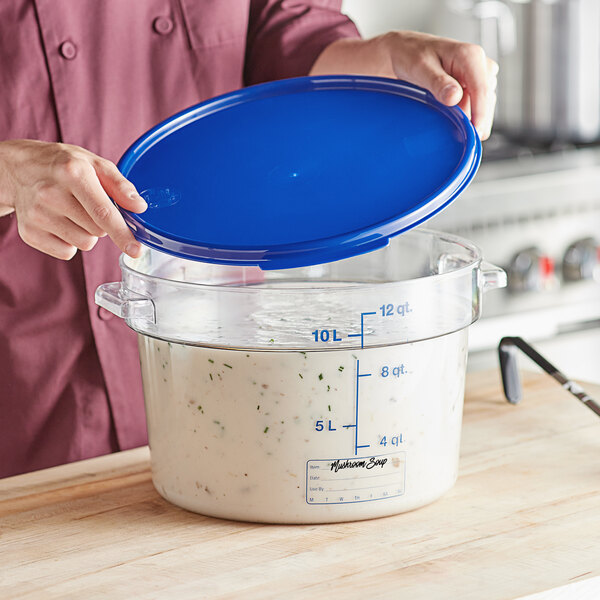 Vigor 12 Qt. Clear Round Polycarbonate Food Storage Container and Blue Lid