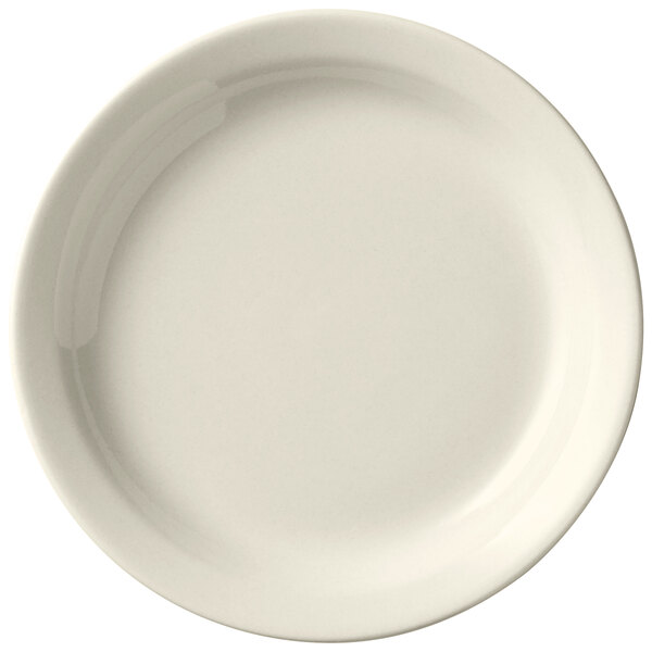 A close up of a Libbey Porcelana Cream white plate with a plain edge.