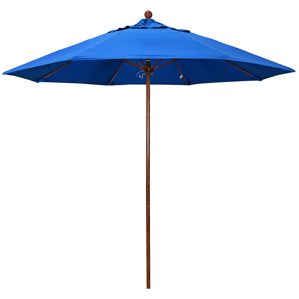 California Umbrella Venture Series 9' Push Lift Umbrella with 1 1/2