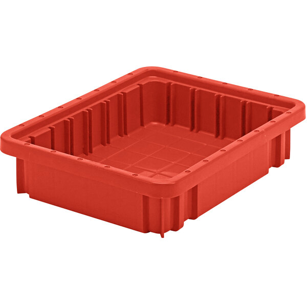 A Quantum red heavy-duty dividable container with a lid.