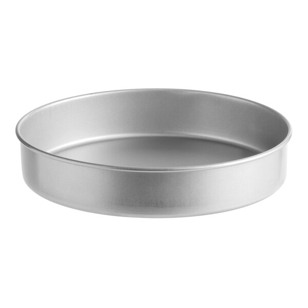 A round, straight-sided, 10-inch by 2-inch glazed aluminized steel cake pan.