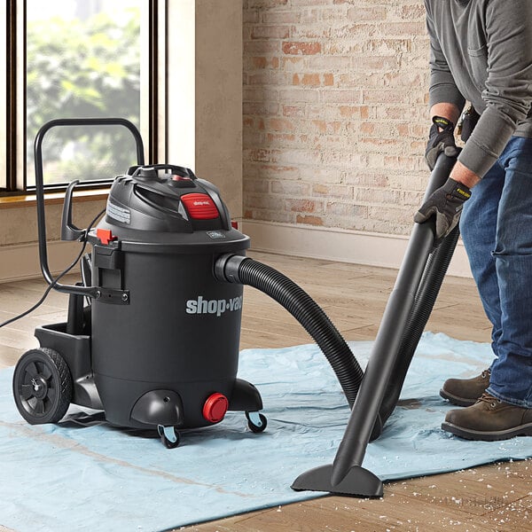 Shop-Vac 8251405 14 Gallon 6.5 Peak HP Polyethylene Wet / Dry Vacuum with  Tool Kit