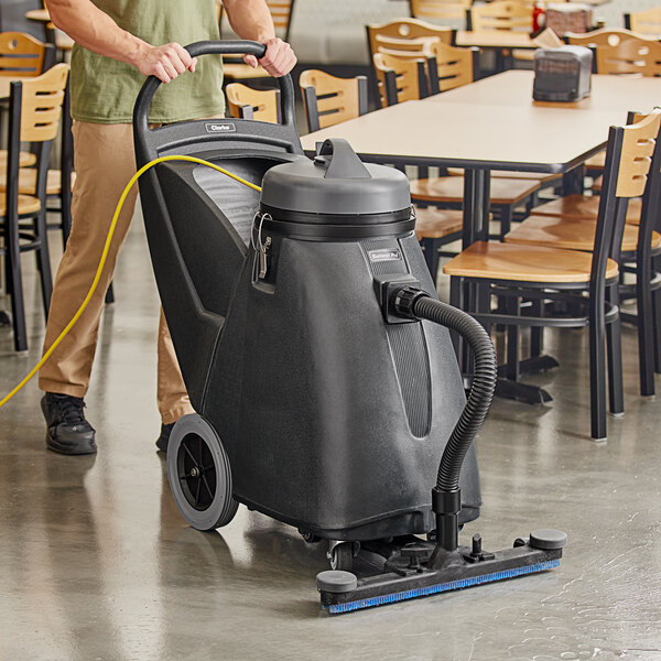Clarke Summit Pro 18SQ 18 Gallon Wet / Dry Vacuum with Squeegee and