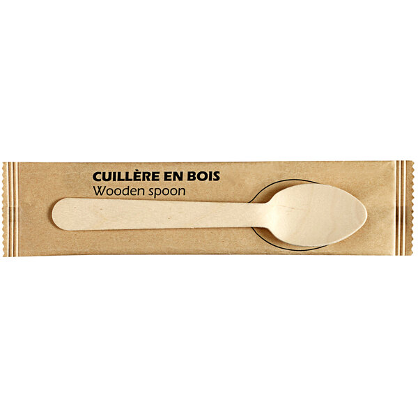 A package of Solia natural wooden little spoons with a label that says "churler en bois"