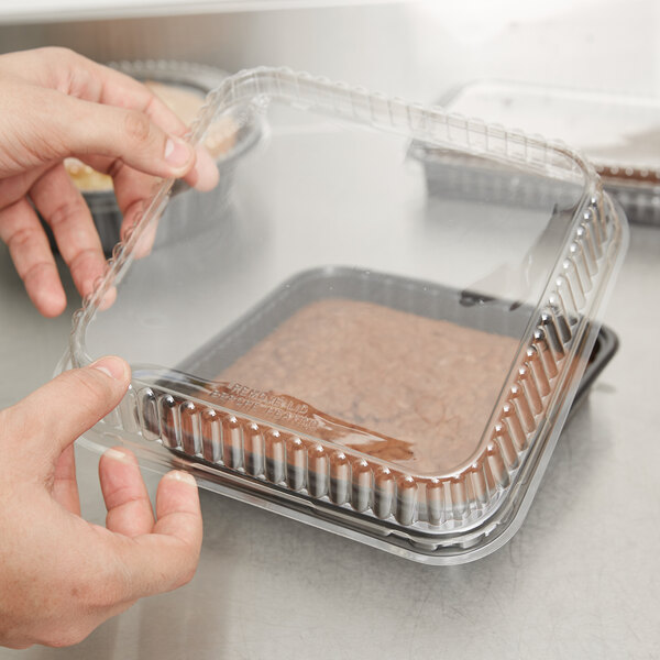 Genpak 95388 Bake 'N Show Clear Dome Lid for 55388 Dual Ovenable Square Brownie / Cake Pan - 250/Case