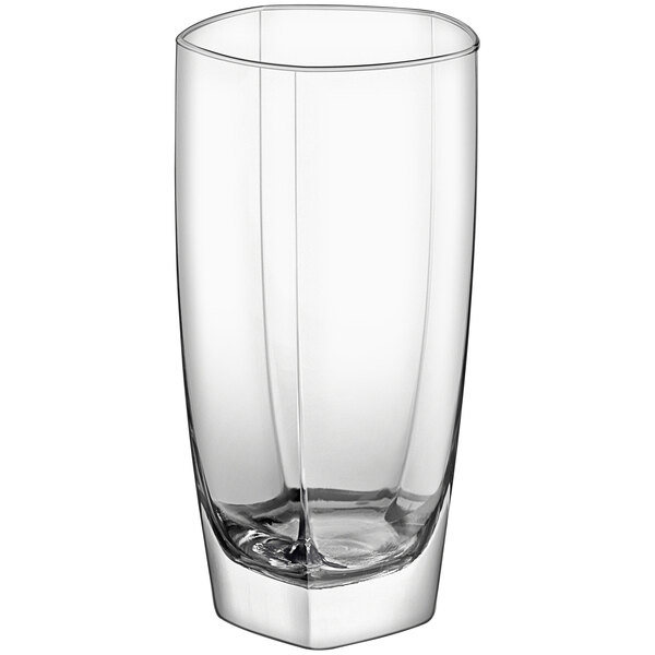 A clear Sensation long drink glass with a thin rim.