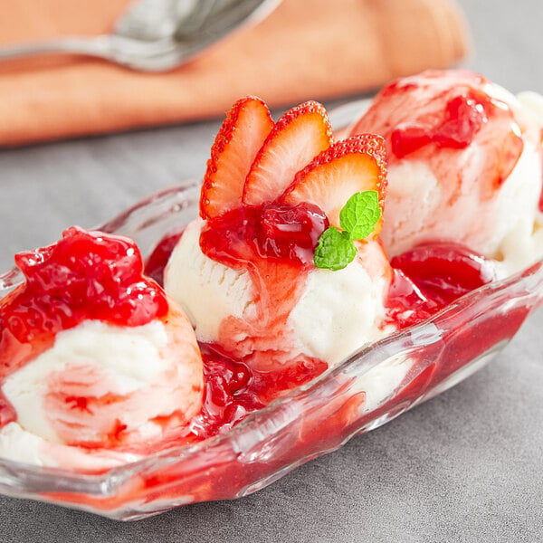 Oringer Strawberry Dessert / Sundae Topping 3/4 Gallon - 3/Case