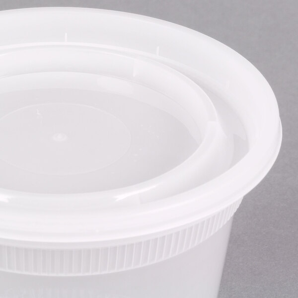 Pactiv/Newspring 32 oz. Translucent Round Squat Deli Container Combo