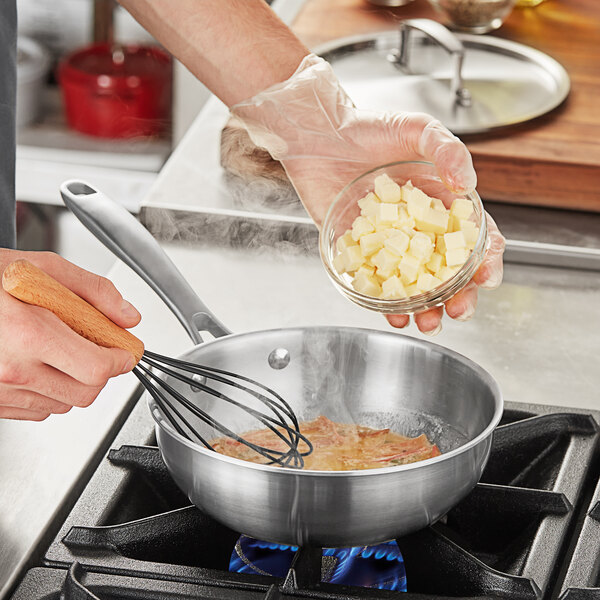 Vigor SS1 Series 3 Qt. Stainless Steel Saucier Pan with Aluminum-Clad  Bottom and Cover
