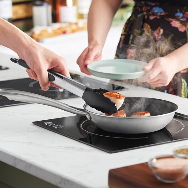 Types of Frying Pans, Sizes, & Materials - WebstaurantStore