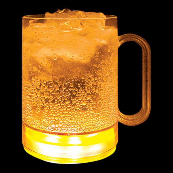 A customizable plastic mug with a yellow drink and ice with a yellow LED light inside.