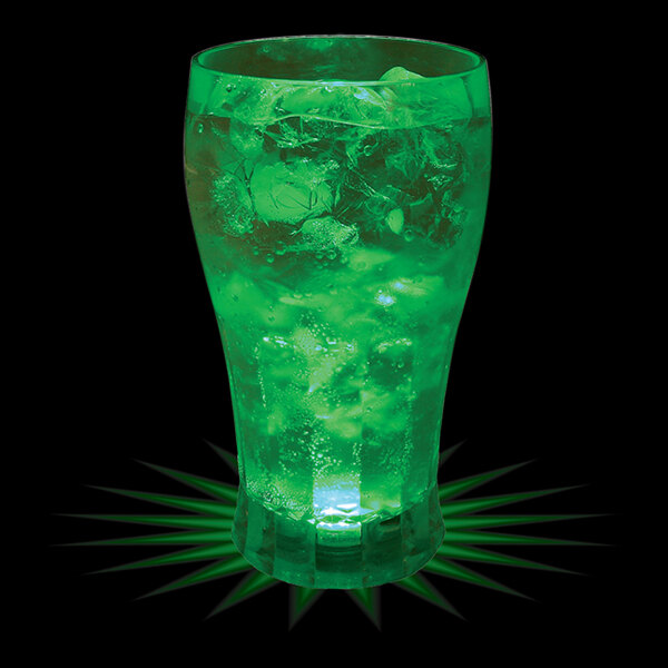 A 12 oz customizable plastic soda cup with a green drink and ice in it with a black background.