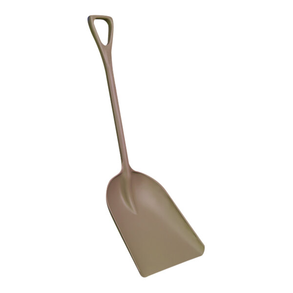 A brown Remco polypropylene food service shovel with a handle.