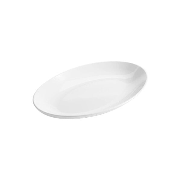 An American Metalcraft white oval melamine platter.