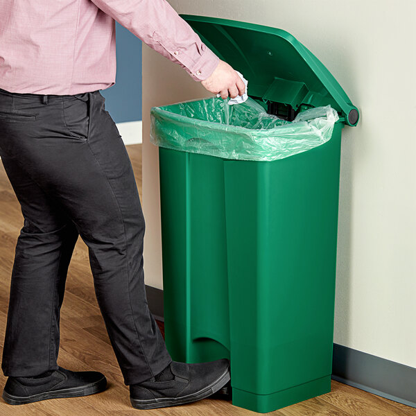 declutter23  13-Gallon SS Bifold Step Trash Can | K-23826 | KOHLER