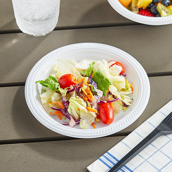 Aristea 100-Pack White Plastic Plates With Handle Bowls, Disposable Party Plates, Easy Cleanup