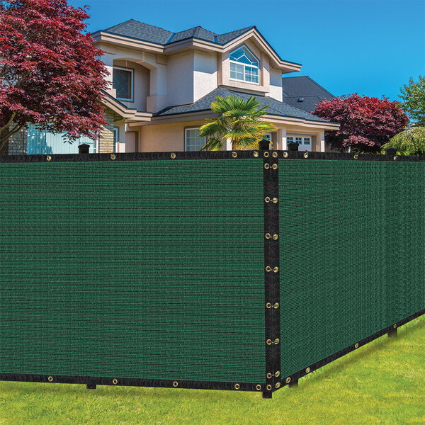 SEALTECH 4' x 25' Green Heavy-Duty Polyethylene Mesh Privacy Fence ...