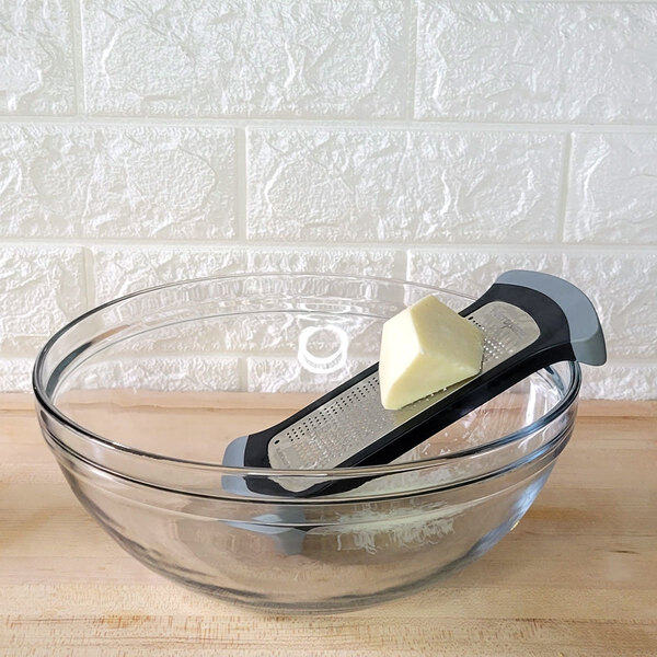 Microplane Mixing Bowl Fine Grater 41904