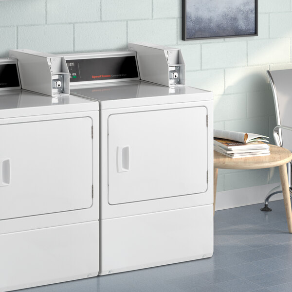 Speed Queen Quantum Gold Pro DV6000WE 7.0 cu. ft. 27" Left Hinged Front Load Electric Commercial