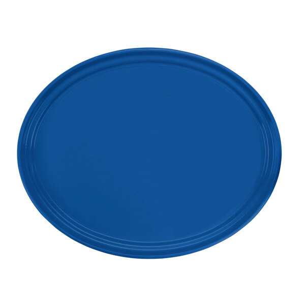 A blue oval Cambro Camtray with a white line.