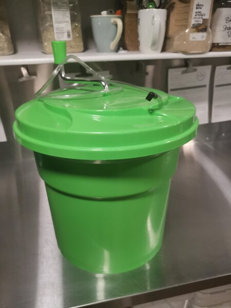 Choice 5 Gallon Manual Salad Spinner – Large Commercial Restaurant Lettuce Dryer Washer
