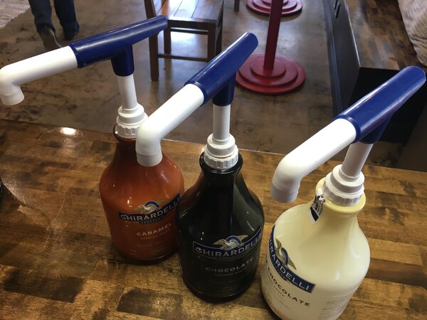 Ghirardelli Vanilla Sauce - 87.3 Fl Oz Bottle - Coffee Wholesale USA
