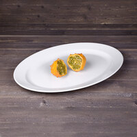 Elite Global Solutions M1914NW The Patriarch Display White 19 3/4 inch x 14 inch Oval Melamine Platter