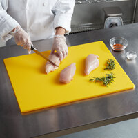 24 inch x 18 inch x 1/2 inch Yellow Polyethylene Cutting Board